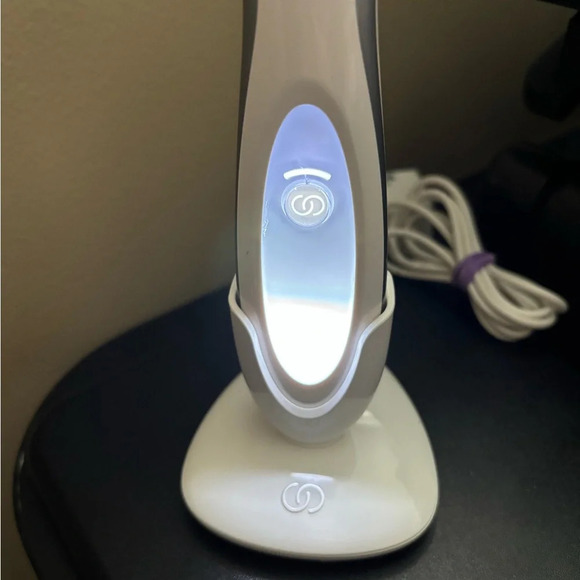 NU SKIN AgeLOC Lumispa Cleansing tool - Picture 4 of 5